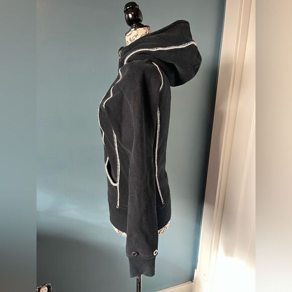 Lululemon *Special Edition Scuba Hoodie - Picture 4 of 8